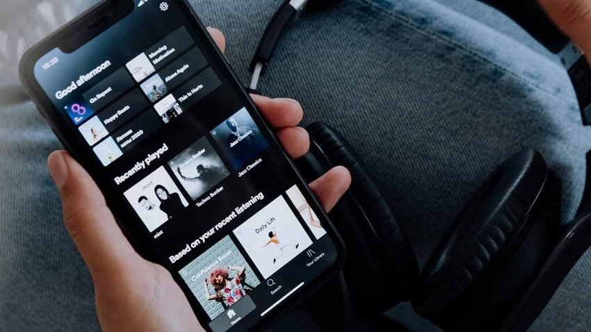 spotify streaming ad insertion 850x478 1