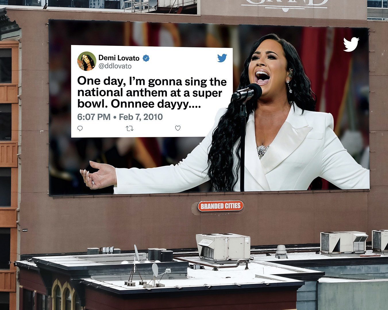 “Si puedes soñarlo, tuitéalo”: Así es la nueva campaña exterior de Twitter 1 twitter dream 05