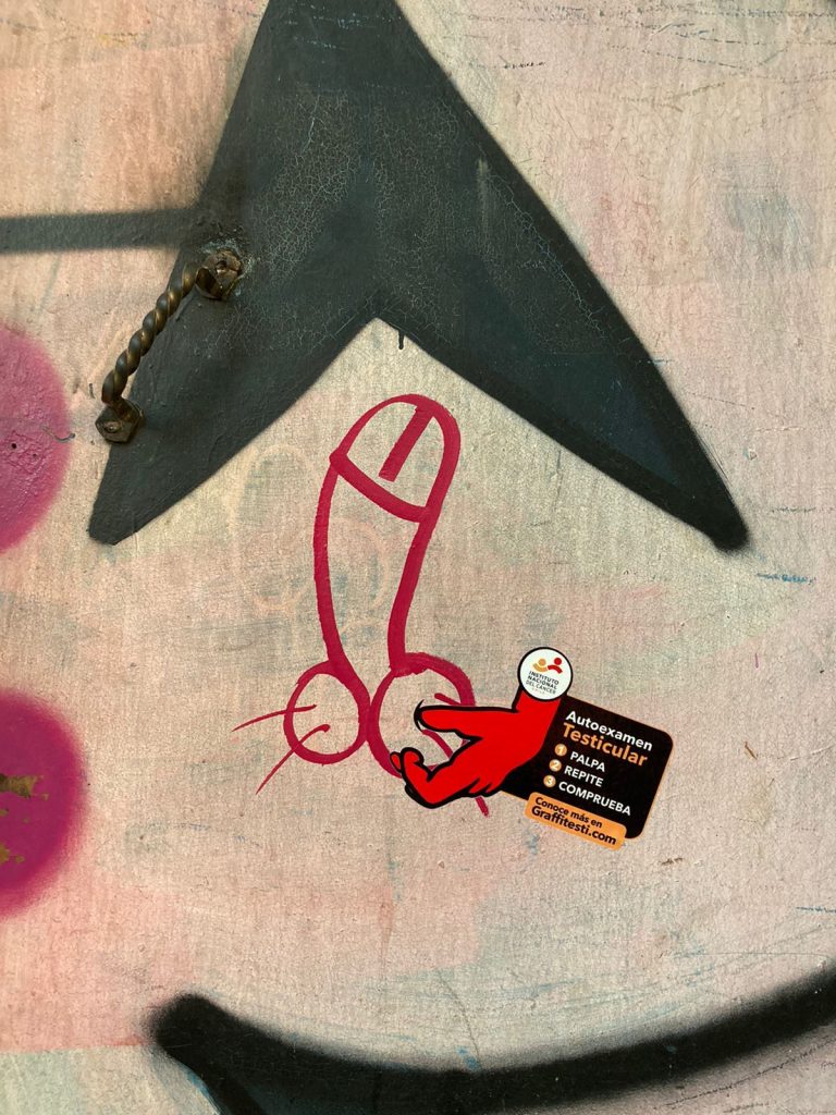 Utilizan graffitis de genitales masculinos como arma de prevención del cáncer de testículos 2 1