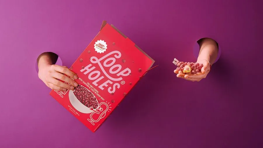 Desarrollan marca ficticia para hacer frente a la pobreza asociada a la menstruación 1 loopholes 01