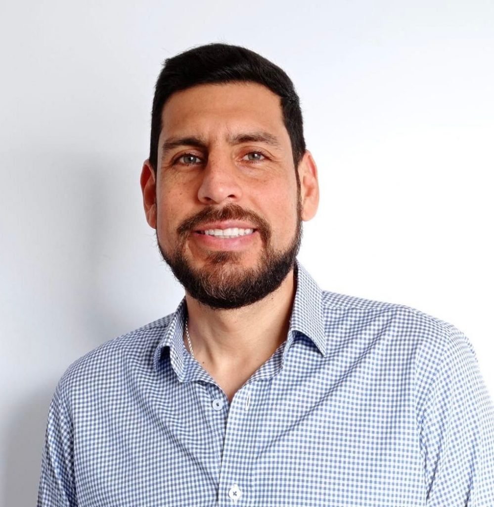 Mejor Panel del Verano: Conoce a los jurados que preseleccionarán las piezas que irán a votación del público 3 Eduardo Quintanilla