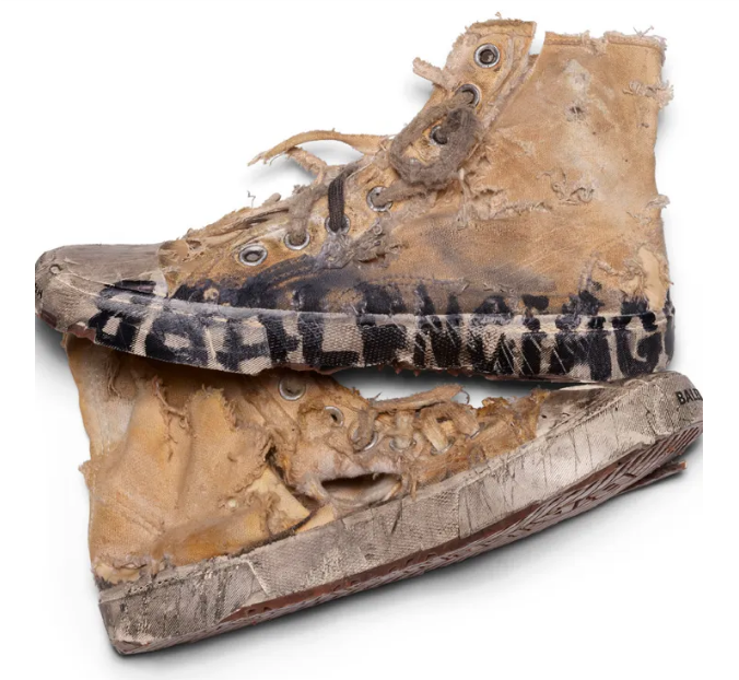 ‘Destruidas’ y sucias, así son las nuevas zapatillas de Balenciaga 1 ‘Destruidas’ y sucias, así son las nuevas zapatillas de Balenciaga