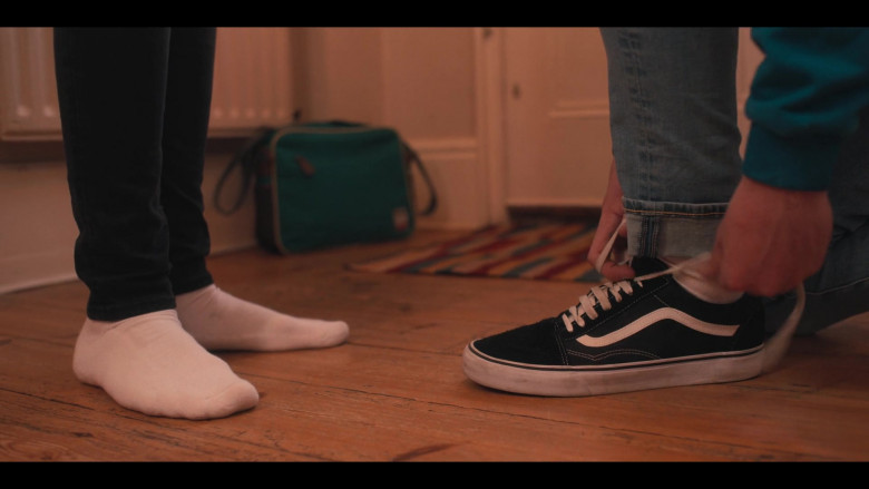 Heartstopper: Las marcas que están presentes en la miniserie de Netflix 2 vans heartstopper