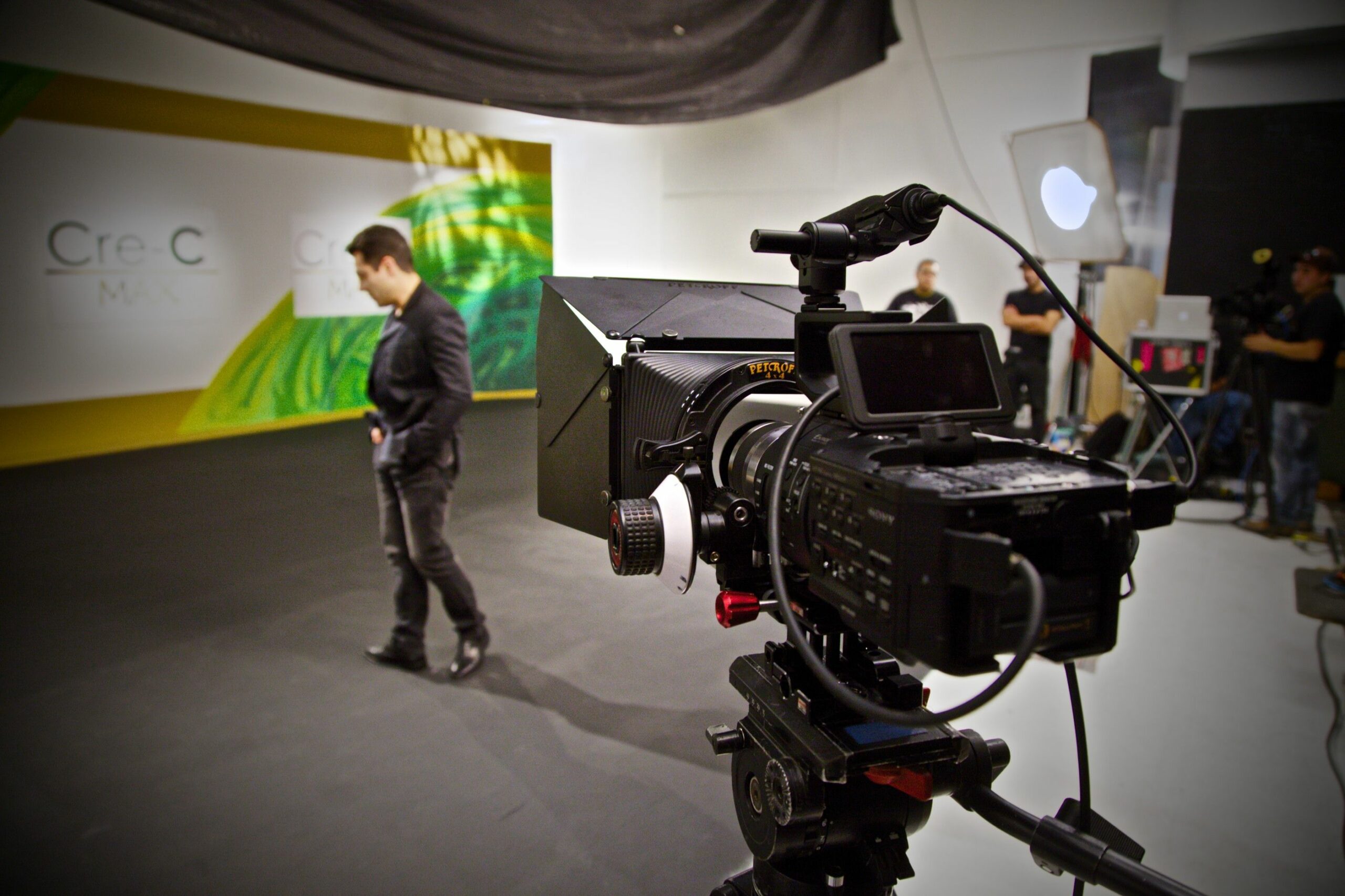 En México, más de la mitad de los puestos en producción audiovisual comercial son ocupados por mujeres 1 industria: En México, más de la mitad de los puestos en producción audiovisual comercial son ocupados por mujeres