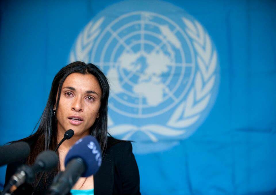 ¿Cómo es la comunicación digital de los deportistas hoy en día? 2 ¿Cómo es la comunicación digital de los deportistas hoy en día?