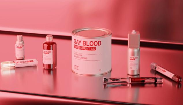 Venden pintura roja hecha con sangre para protestar contra la prohibición de los hombres homosexuales para donar sangre 1 Venden pintura roja hecha con sangre para protestar contra la prohibición de los hombres homosexuales para donar sangre