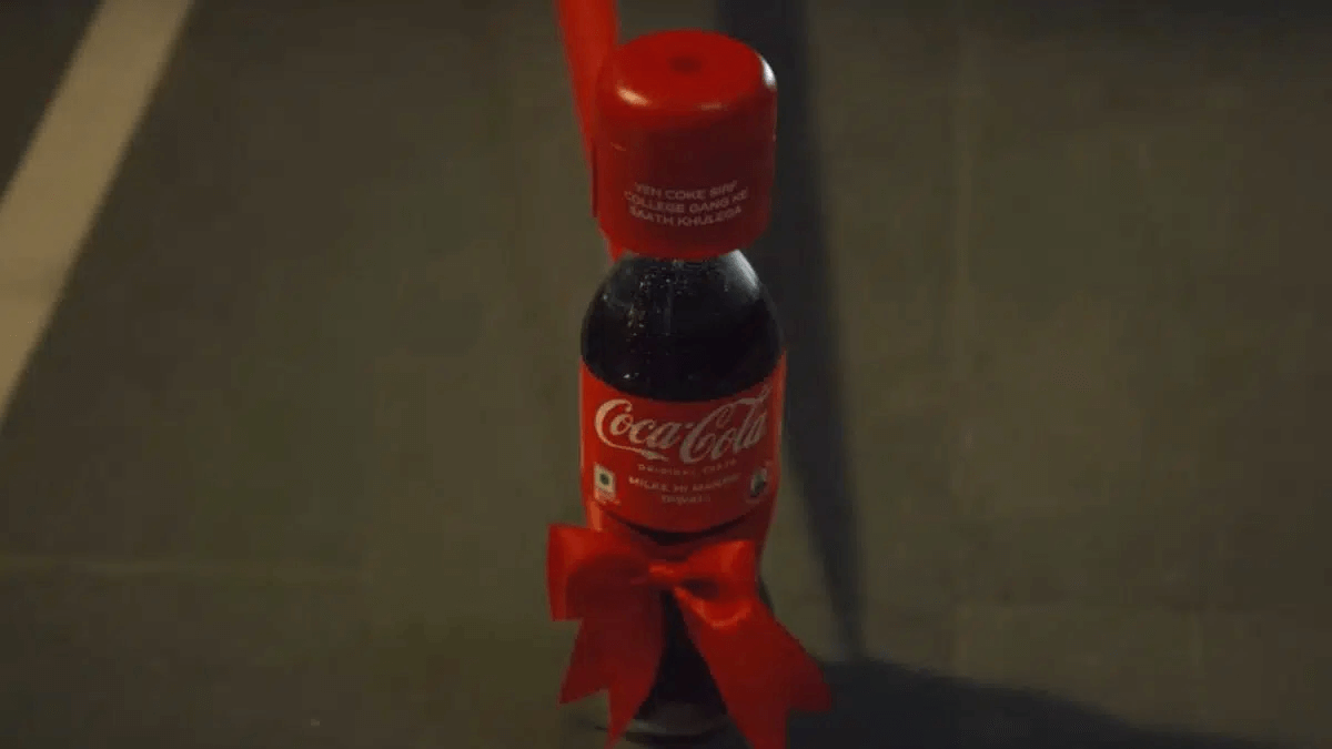 Coca-Cola lanza botella que solo se abre si se comparte con amigos 1 Coca-Cola lanza botella que solo se abre si se comparte con amigos