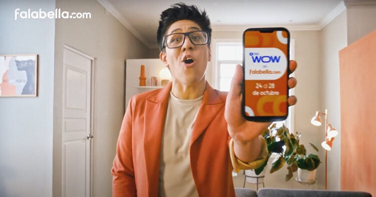 falabella.com lanzó nueva campaña y spot televisivo con Tito Silva por su primer CyberWow