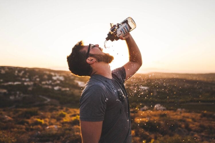 Snapchat ex-employee claims company faked growth stats to boost value 1 news8