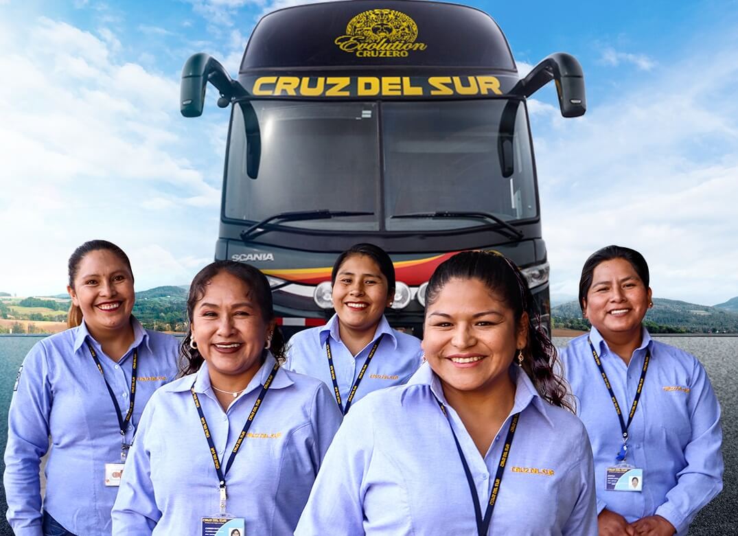 Cruz del Sur presenta a su primer equipo de conductoras 1 Cruz del Sur presenta a su primer equipo de conductoras