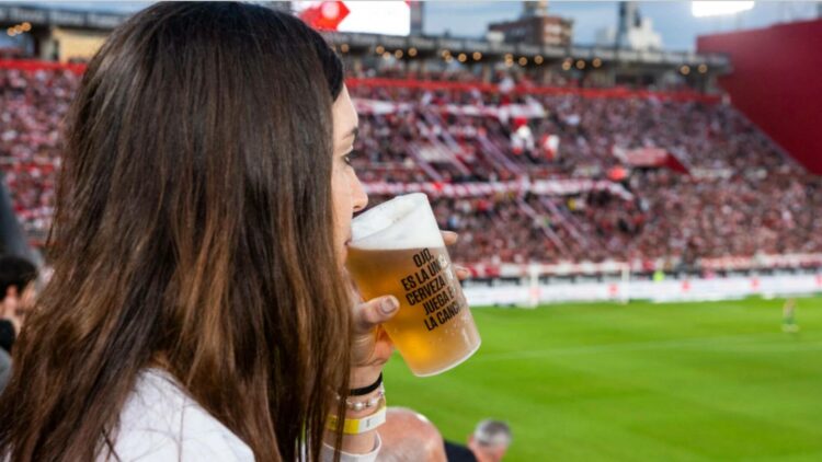 FIFA anuncia que no se podrá comprar cerveza en los estadios de Qatar 1 FIFA anuncia que no se podrá comprar cerveza en los estadios de Qatar