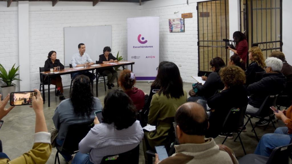 “Acabar con el ciclo de la violencia”, el compromiso de Avon con las mujeres