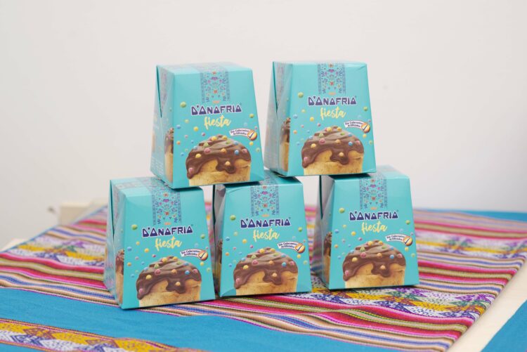 D’Onofrio lanza panetón sin pasas ni frutas que se puede decorar con chocolate y grajeas