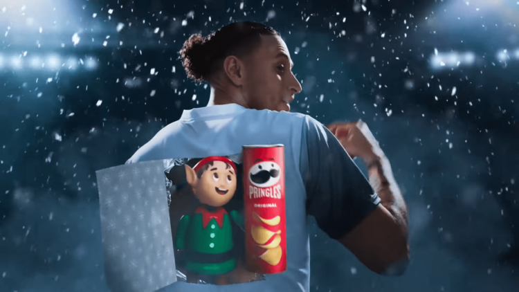 La Navidad y el Mundial se unen en la última campaña de Pringles 1 La Navidad y el Mundial se unen en la última campaña de Pringles