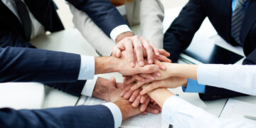 Equipos de trabajo difíciles: conoce las claves para convertir un equipo disfuncional en uno cohesionado y de alto rendimiento