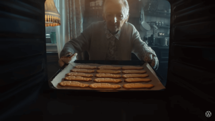 Volkswagen revivo icónico spot del 2010 para promocionar sus autos eléctricos