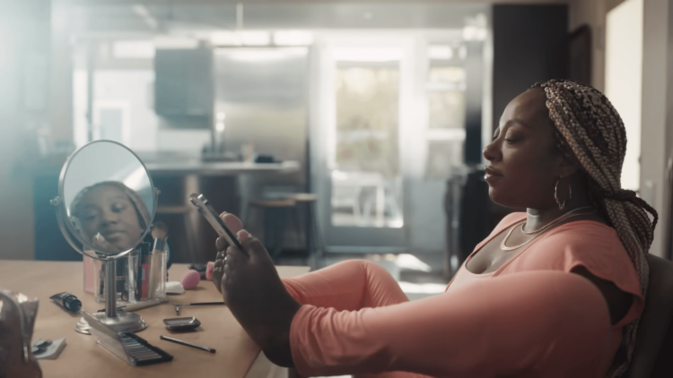 Apple muestra cómo su tecnología construye un mundo más inclusivo para las personas con discapacidad