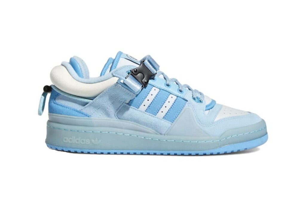 Adidas y Bad Bunny: Las zapatillas que se han lanzado como resultado de su alianza 17 https hypebeast.com image 2022 04 bad bunny adidas forum buckle low blue tint gy4900 release 001 1