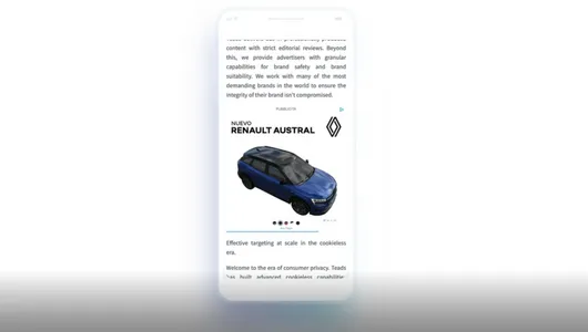 Renault presenta su nuevo coche con ayuda de la realidad aumentada 2 33