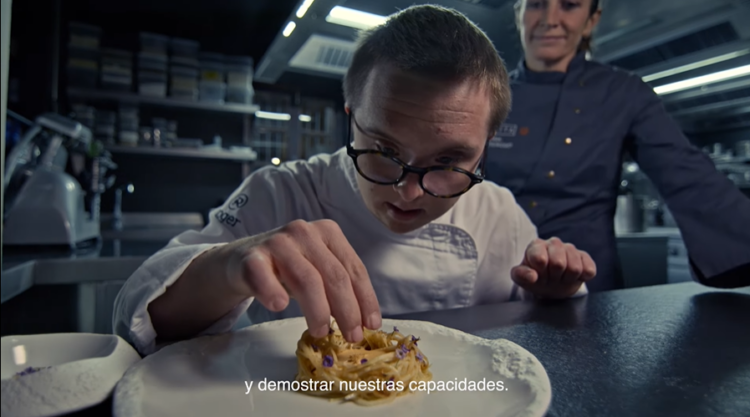 Spot promociona el primer centro de formación en turismo para personas con síndrome de Down