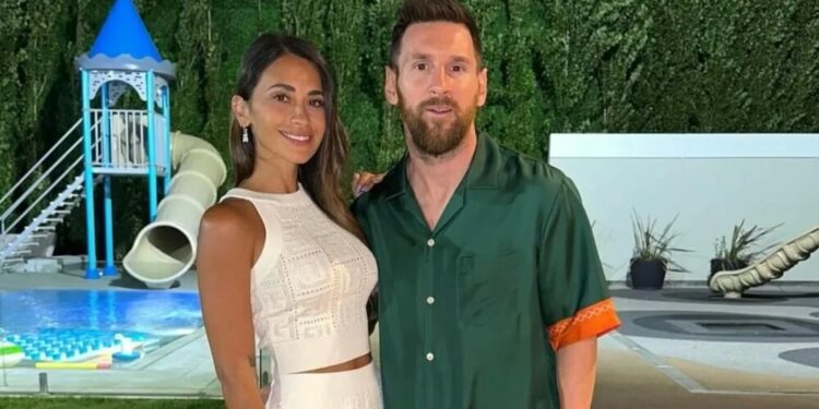 Messi luce ropa de lujo en año nuevo y el conjunto se agotó en poco tiempo 1 Messi luce ropa de lujo en año nuevo