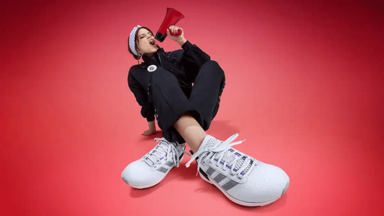 Jenna Ortega es la embajadora de la nueva firma de adidas enfocada en la Generación Z