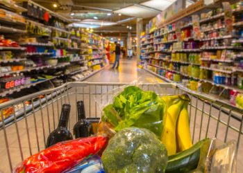 Cinco trucos psicológicos que los supermercados usan para que compres más de lo que necesitas