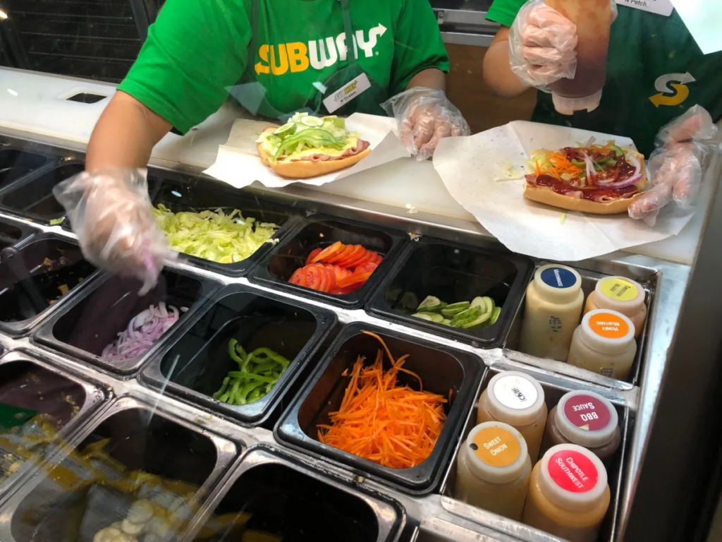 Subway: la cadena de sándwiches de propiedad familiar vendería el negocio 3 Subway: la cadena de sándwiches de propiedad familiar vendería el negocio