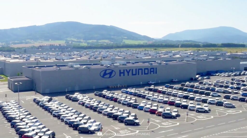 ChatGPT, Midjourney y Veed.IO fueron las únicas herramientas que Hyundai usó en esta campaña