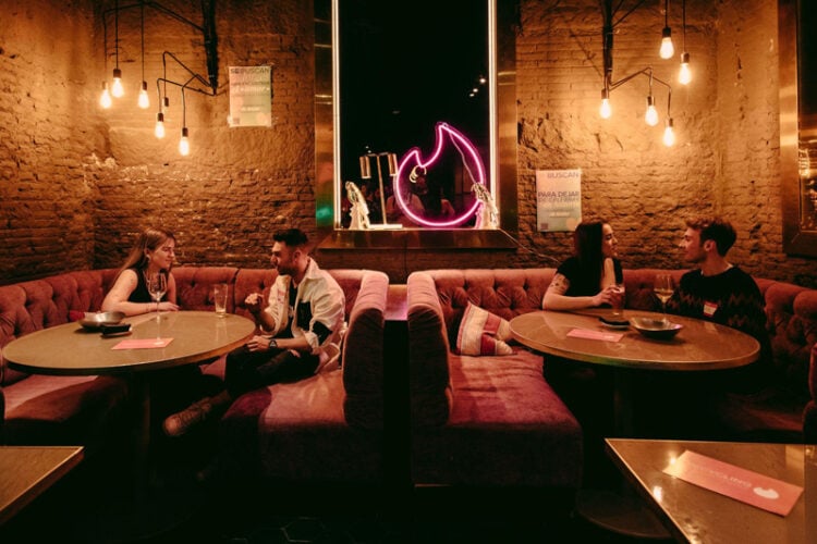 San Valentín: campaña de Tinder recicla los tatuajes que se hicieron por amor en el pasado 1 San Valentín: campaña de Tinder recicla los tatuajes que se hicieron por amor en el pasado