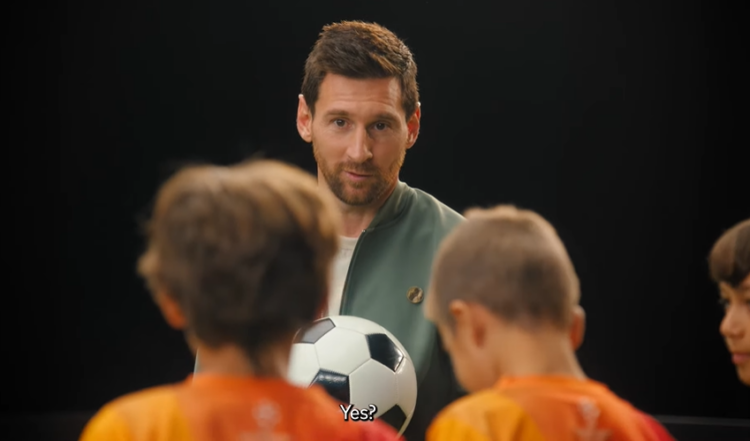 ¿Cuántos aficionado nombran a sus hijos como sus ídolos? Messi y Mastercard forman un equipo de Leo’s