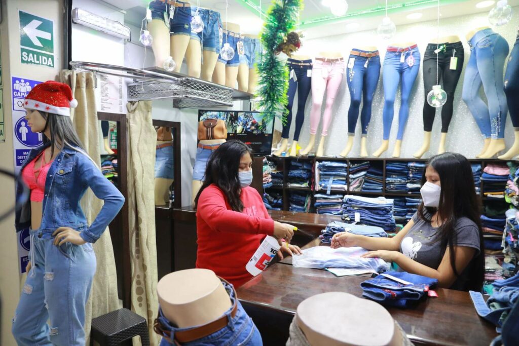 Comerciantes de Gamarra advierten riesgos en campaña por el ‘Día de la Madre’ 3 Comerciantes de Gamarra advierten riesgos en campaña por el ‘Día de la Madre’