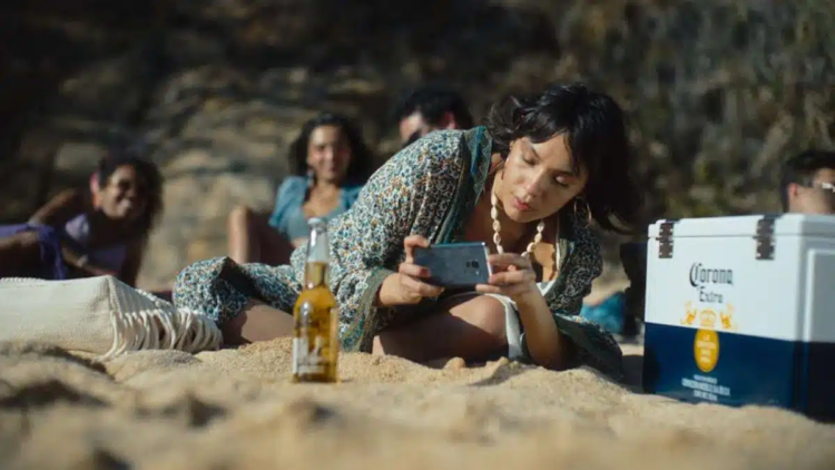 Corona busca ayudar a la ciencia a monitorear el calentamiento global con esta campaña