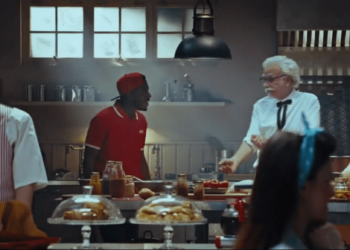 Estrellas de Game of Thrones parodia relación tóxica entre los bancos y la industria de combustibles fósiles