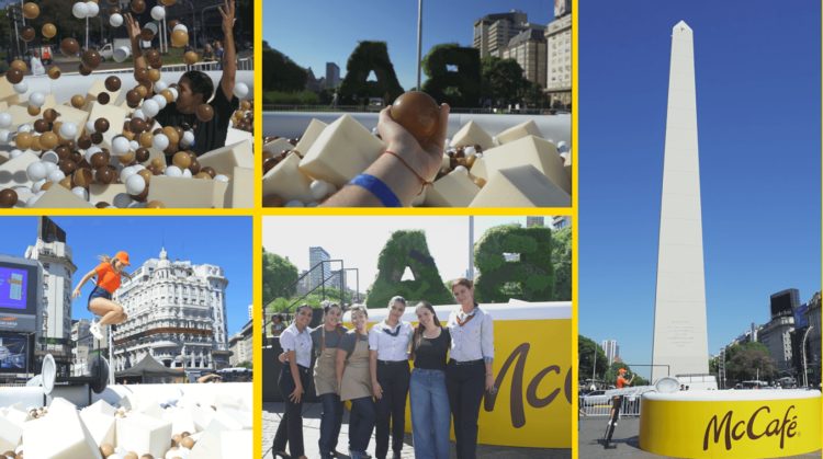 McCafé sorprendió a los argentinos con un vaso de café gigante en el Obelisco 1 Mccafé sorprendió a los argentinos con un vaso de café gigante en el Obelisco