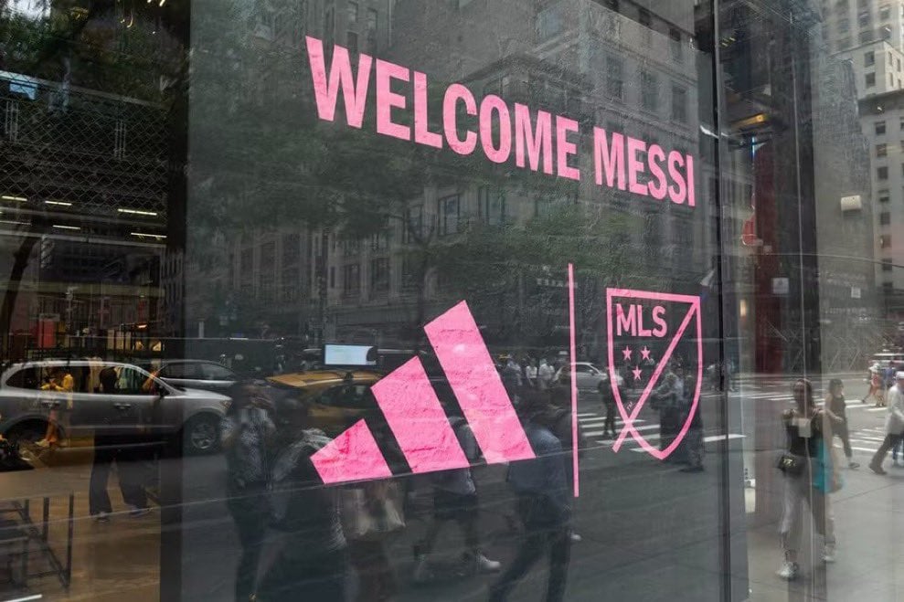 Adidas muestra a Messi con la camiseta del Inter de Miami y modifica su histórico slogan 2 Adidas muestra a Messi con la camiseta del Inter de Miami y modifica su histórico slogan