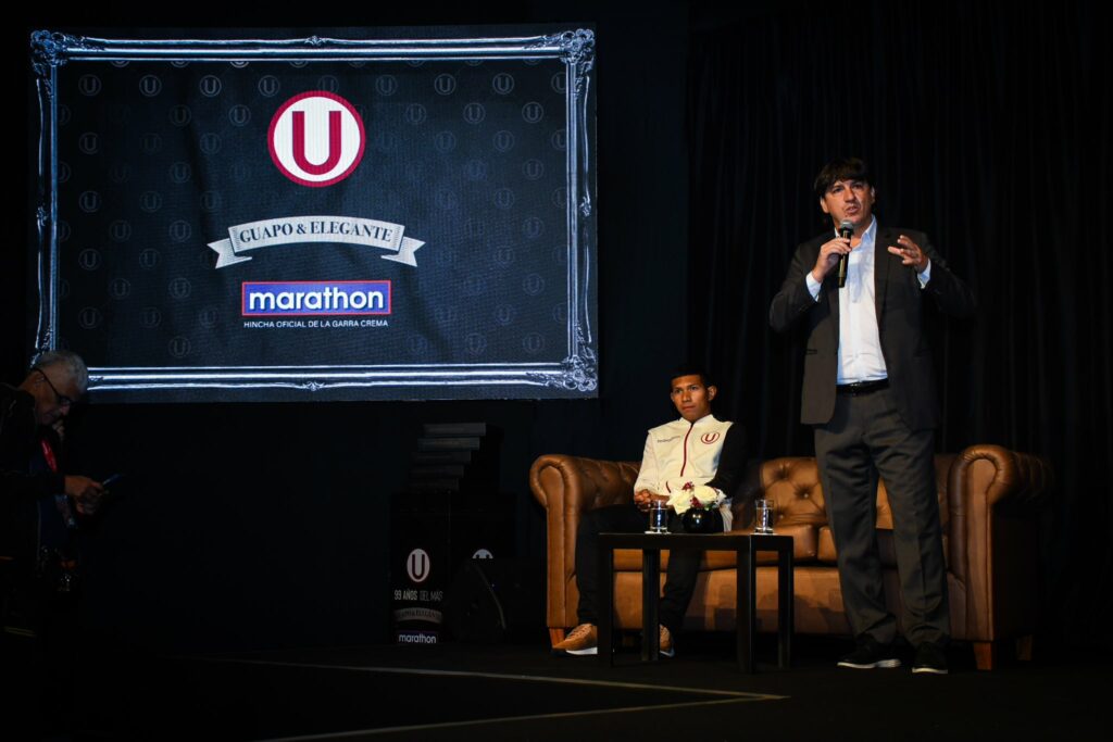 ¿Por qué la camiseta por el aniversario 99 de Universitario tiene un imperdible?