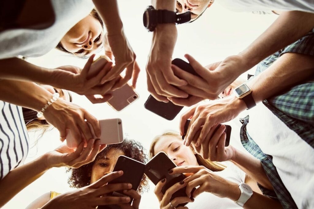 Videos cortos lideran las preferencias de consumo de redes sociales en adolescentes