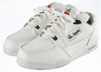 Fuera de la tecnología: las zapatillas de Apple que se subastan por 50 mil dólares