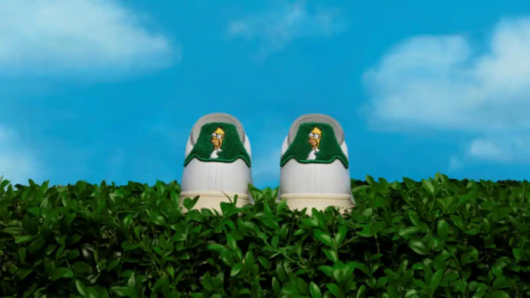 Homero Simpson se esconde en un arbusto en las nuevas zapatillas de adidas 1 Homero Simpson se esconde en un arbusto en las nuevas zapatillas de adidas