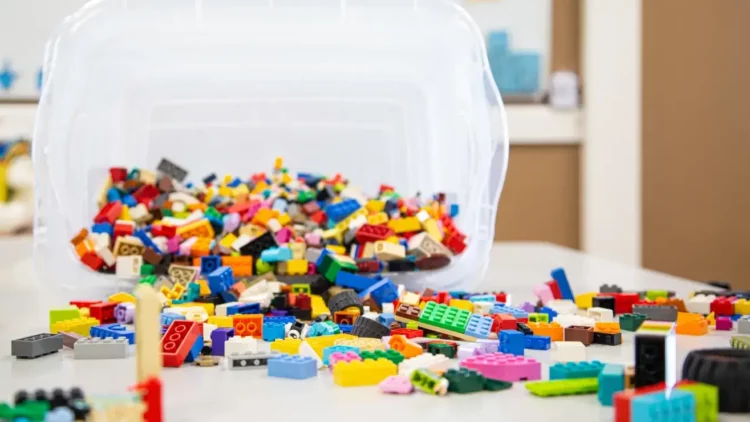 LEGO anuncia sus nuevos bloques con sistema braille