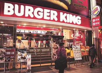 ¿Por qué Burger King eliminó los tomates de su menú en India?