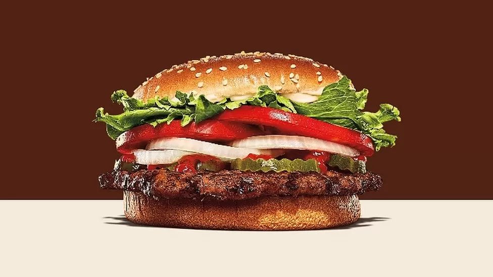 ¿Es publicidad engañosa que las hamburguesas no se vean igual que en los anuncios? 2 ¿Es publicidad engañosa que las hamburguesas no se vean igual que en los anuncios?