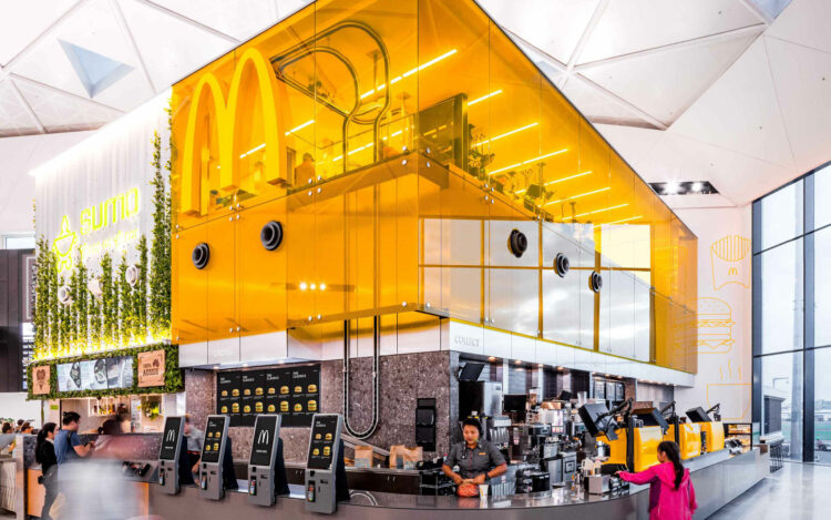 McDonald's: Así es su cocina en “los aires” del aeropuerto de Sídney