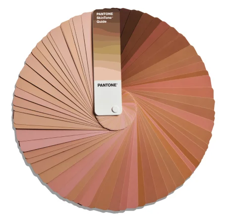 ¿Cómo es el color nude? Es la pregunta que se hace Pantone en su última campaña 3 Skintone guide layered