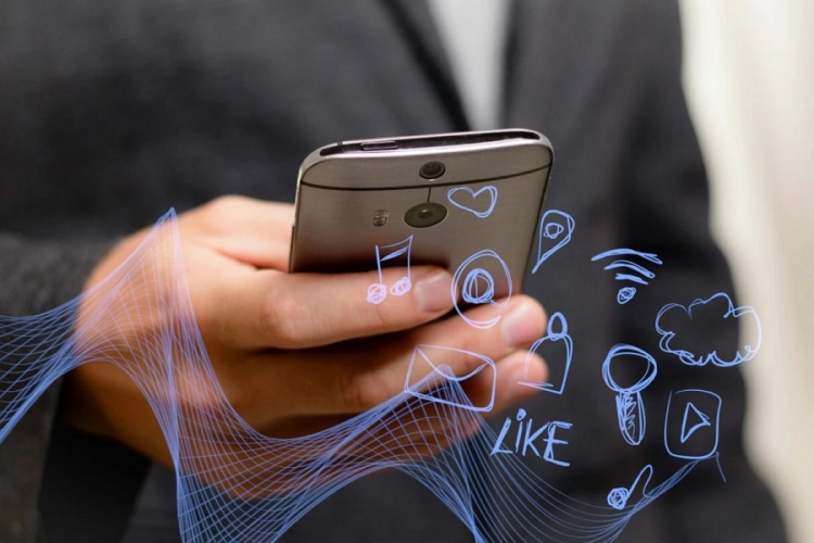 Fragmentación de contenido: temas superficiales captan la atención inmediata