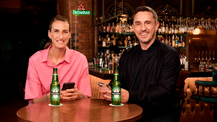 Heineken denuncia la discriminación que sufren las mujeres cuando opinan sobre fútbol 1 heineken