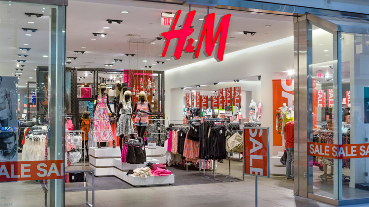 Inglaterra: H&M cobra a los compradores por devoluciones online 1 Inglaterra: H&M cobra a los compradores por devoluciones online
