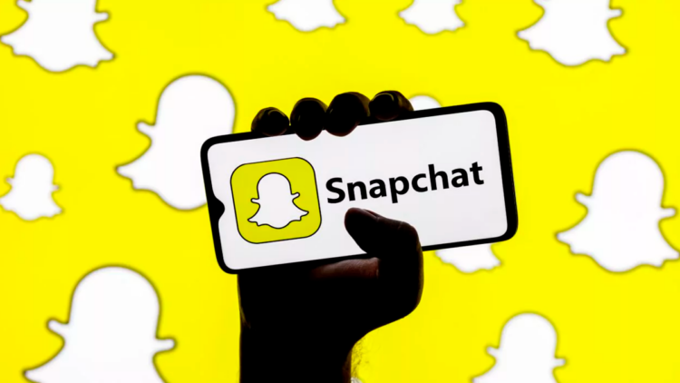 Snapchat alerta a los menores sobre los riesgos de añadir contactos desconocidos 1 snapchat 2