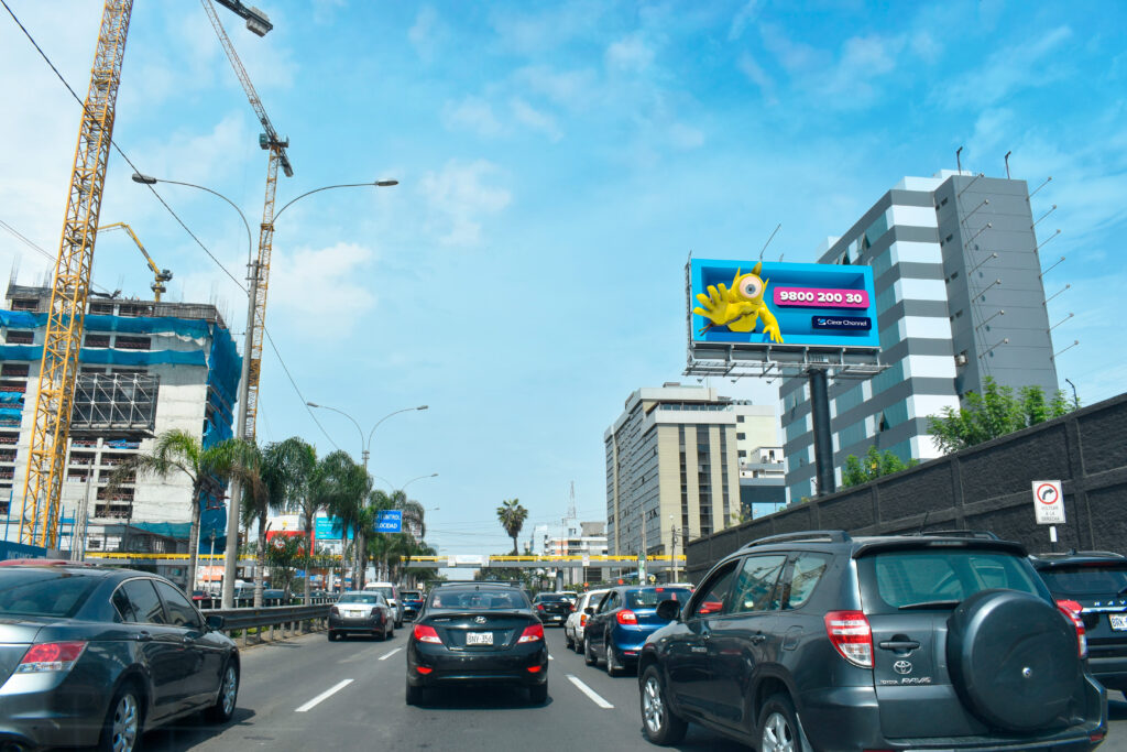 Clear Channel amplía su cobertura de pantallas con 2 de las mejores ubicaciones de Lima 2 PD96 5
